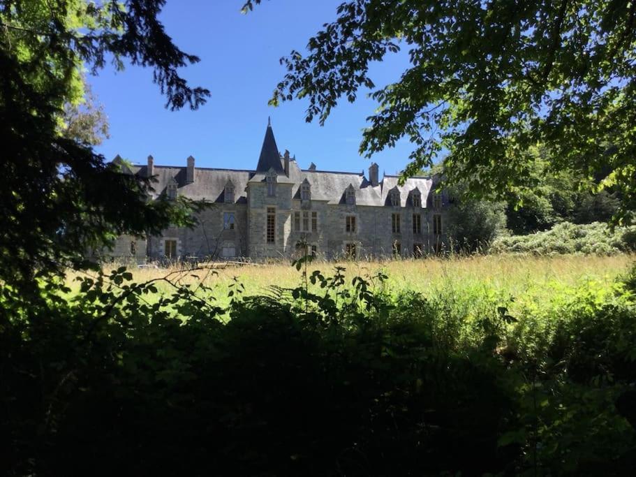 Le Du Chateau Kervolongar